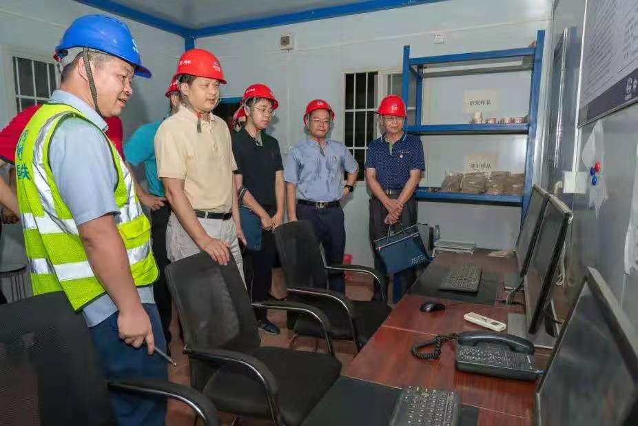 省委巡回指导组专题调研市地铁办党支部“不忘初心、牢记使命”主题教育.jpg